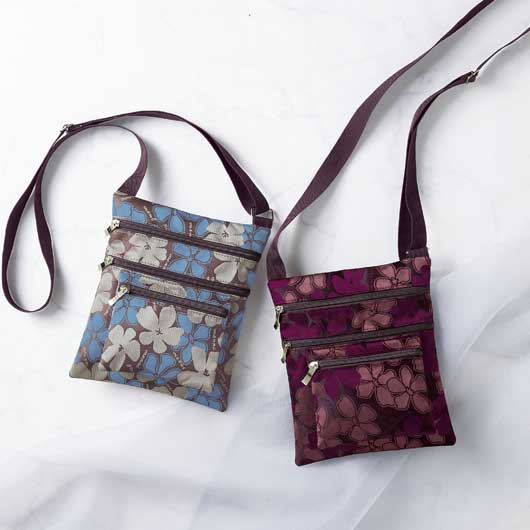  ジャガード刺繍ファスナーポシェット