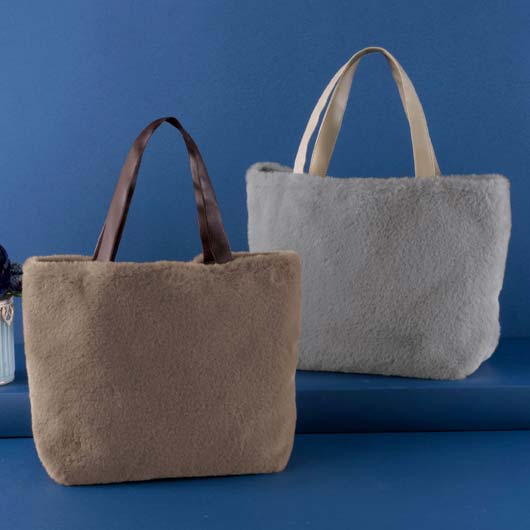  オーラ／ファートートバッグ