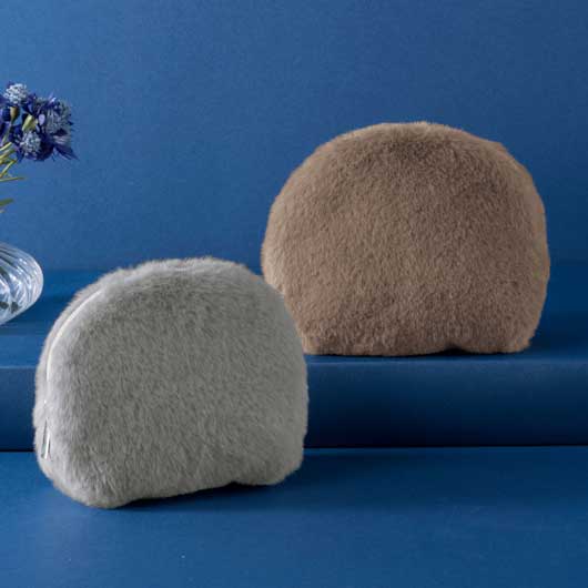  オーラ／ファーポーチ