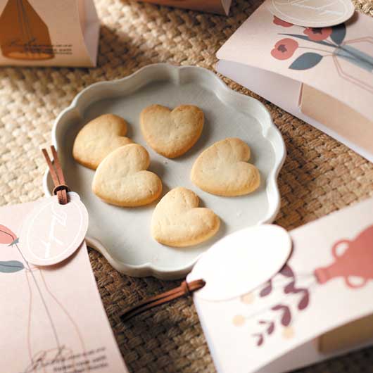 【プチギフト 300円】 フラワーベース プチ（ハートクッキー）１個
ウェルカムギフト かわいい リーフ おしゃれ ハッピー 結婚式 お祝い 人気 5種柄 画像4