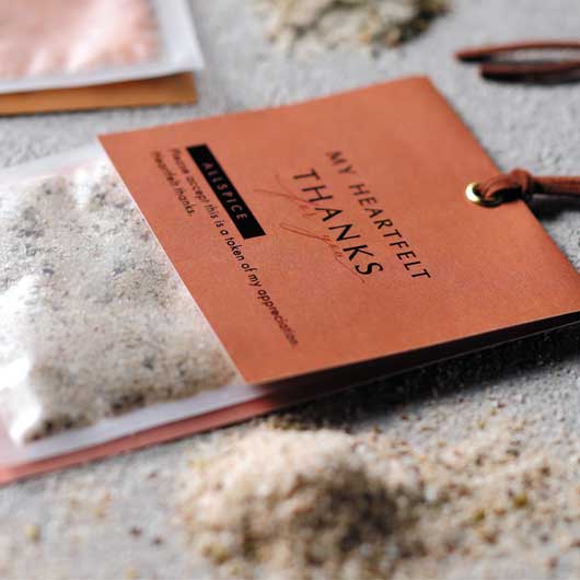 【プチギフト 350円】 ソルトスパイス
おしゃれ ありがとう 感謝 4種 調味料 便利 退職 販促品 景品 お礼画像4