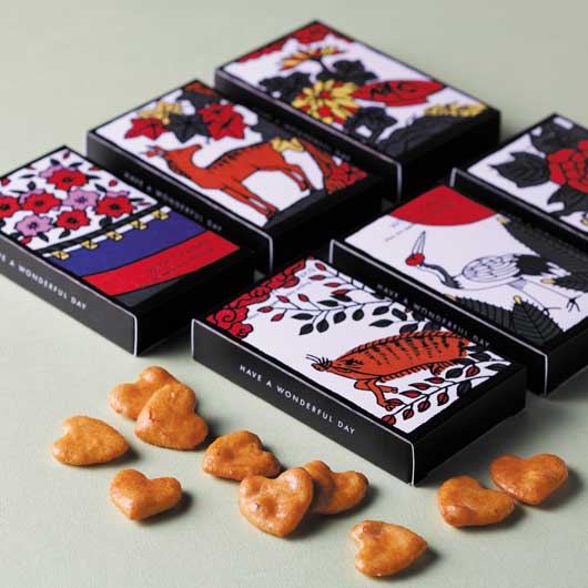 【プチギフト 300円】 祝かるた（ハートせんべい）
花札 和風 箱入り 感謝 結婚式 お礼 販促品 面白い ありがとう画像5